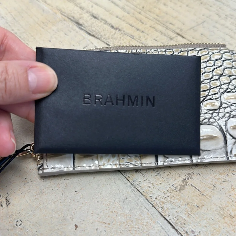 Brahmin compact zip